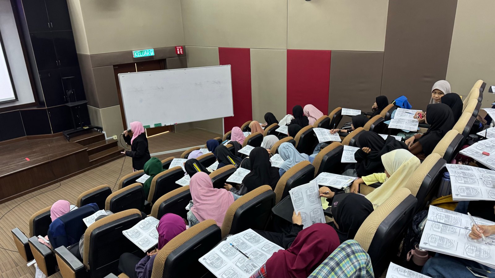 Peserta mengikuti sesi pembelajaran UPKK Powerboost